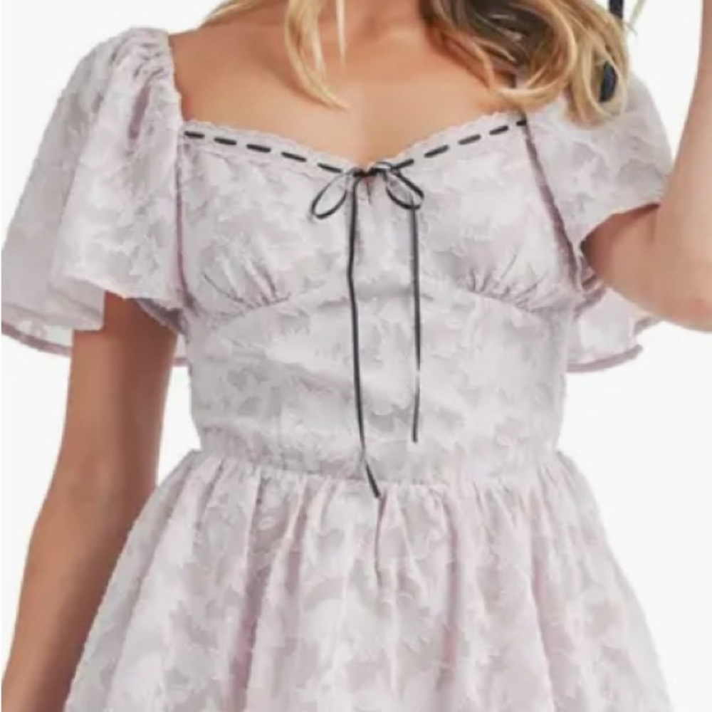 NWT [Lush] Short Sleeve Tiered Lace Mini Dress in Pale Pink Womens Sz Small - Picture 3 of 7